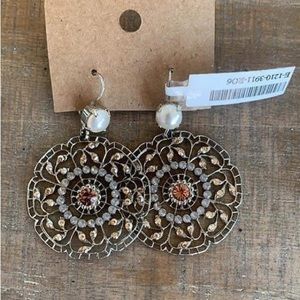 Mariana Rhodium Earrings with Neutral crystals